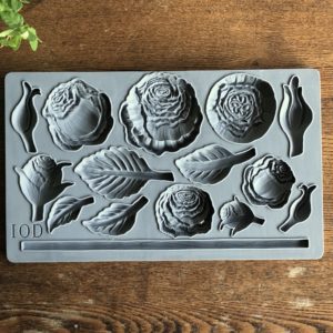 Heirloom Roses Decor Mould